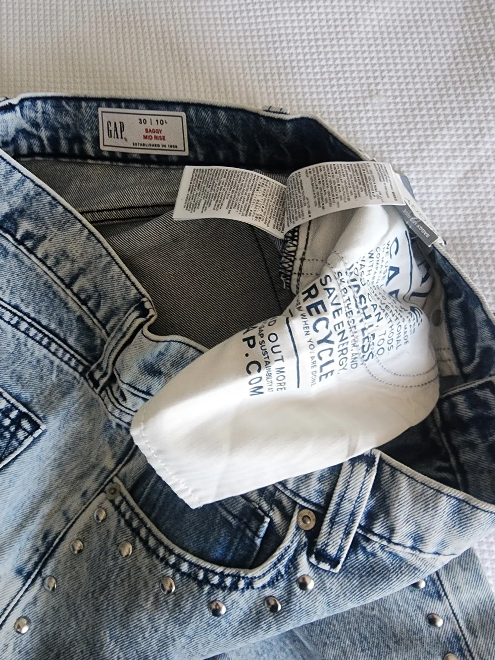 GAP Mid Rise Baggy Jeans - Light Blue Denim New With Tags - Picture 14 of 14